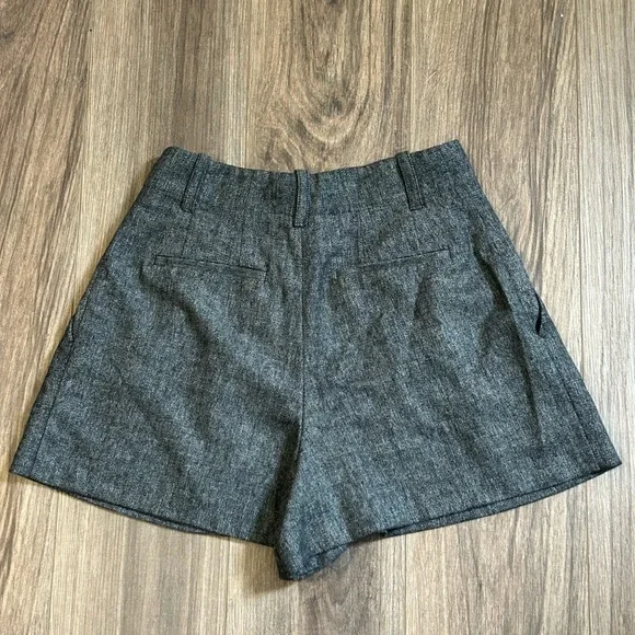 Alice + Olivia charcoal Pocketed shorts Size 4 NWT